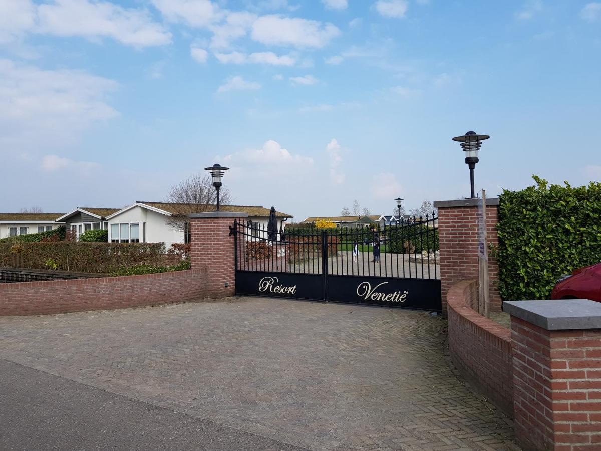 15 Hébergement de vacances Giethoorn